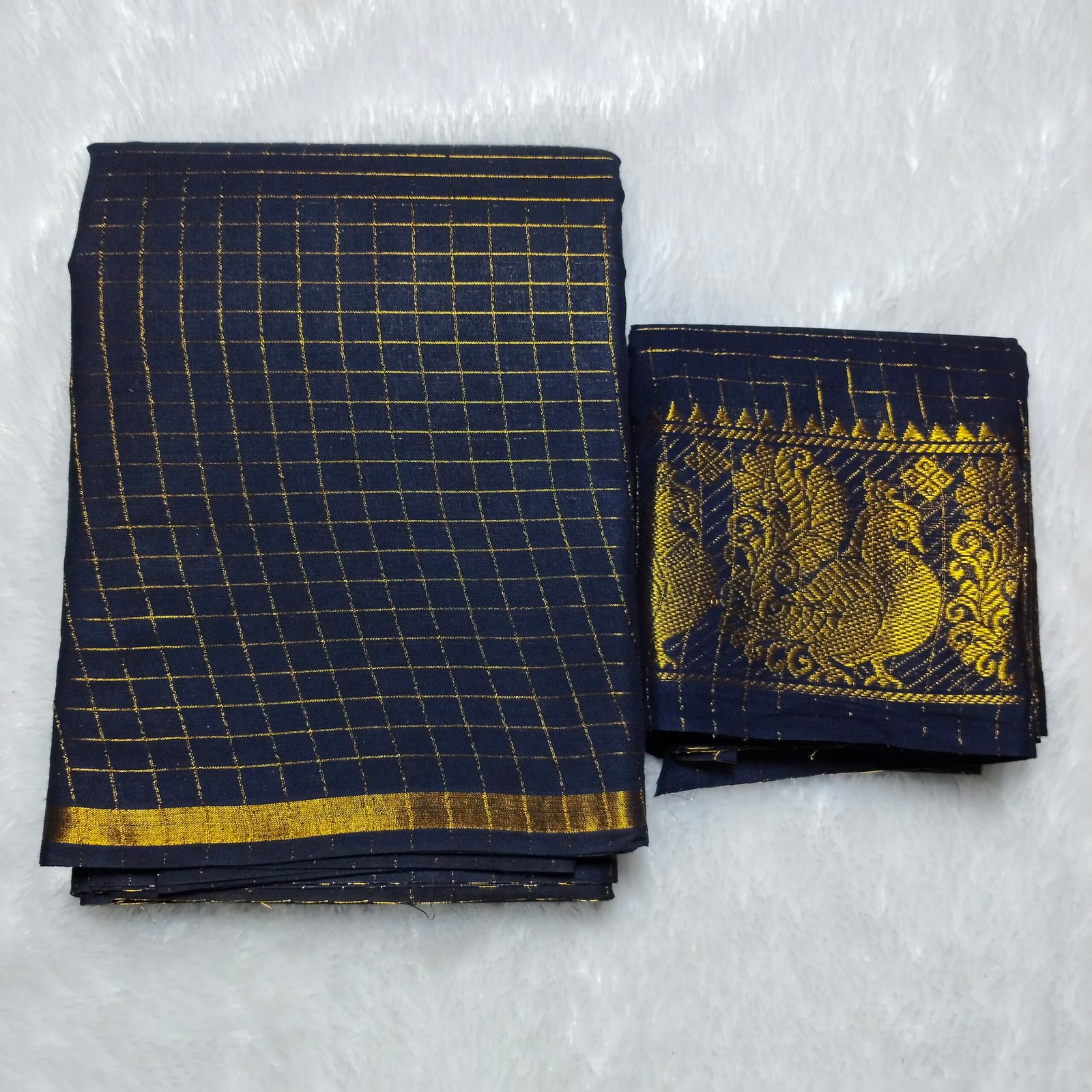 Pentex Kattam Sungudi Cotton Saree with Blouse – Black & Gold Checked Design