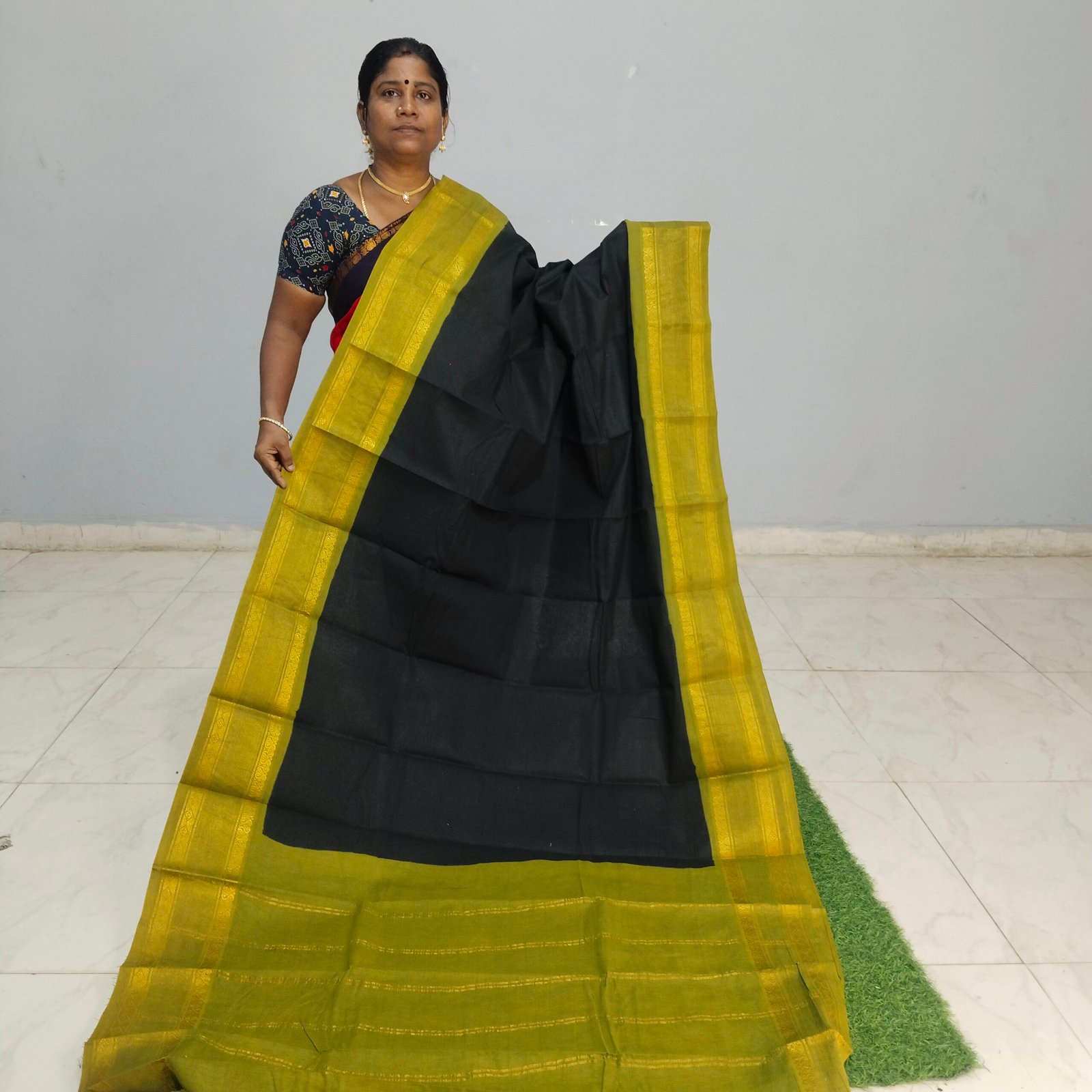 Tissue Border Sungudi Cotton Saree – Without Blouse (100 Count)