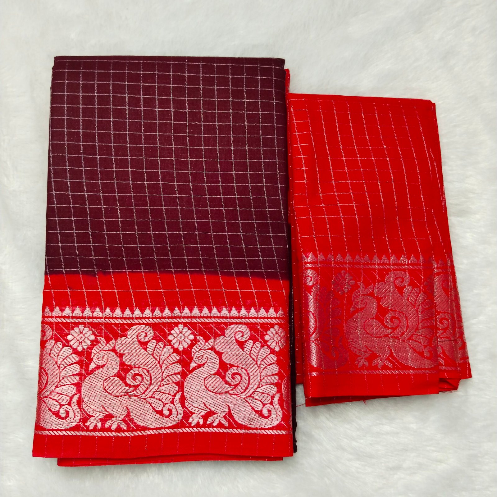 Silver Zari kattam Sungudi Cotton Saree – With Blouse (Contrast Pallu, Border & Blouse)