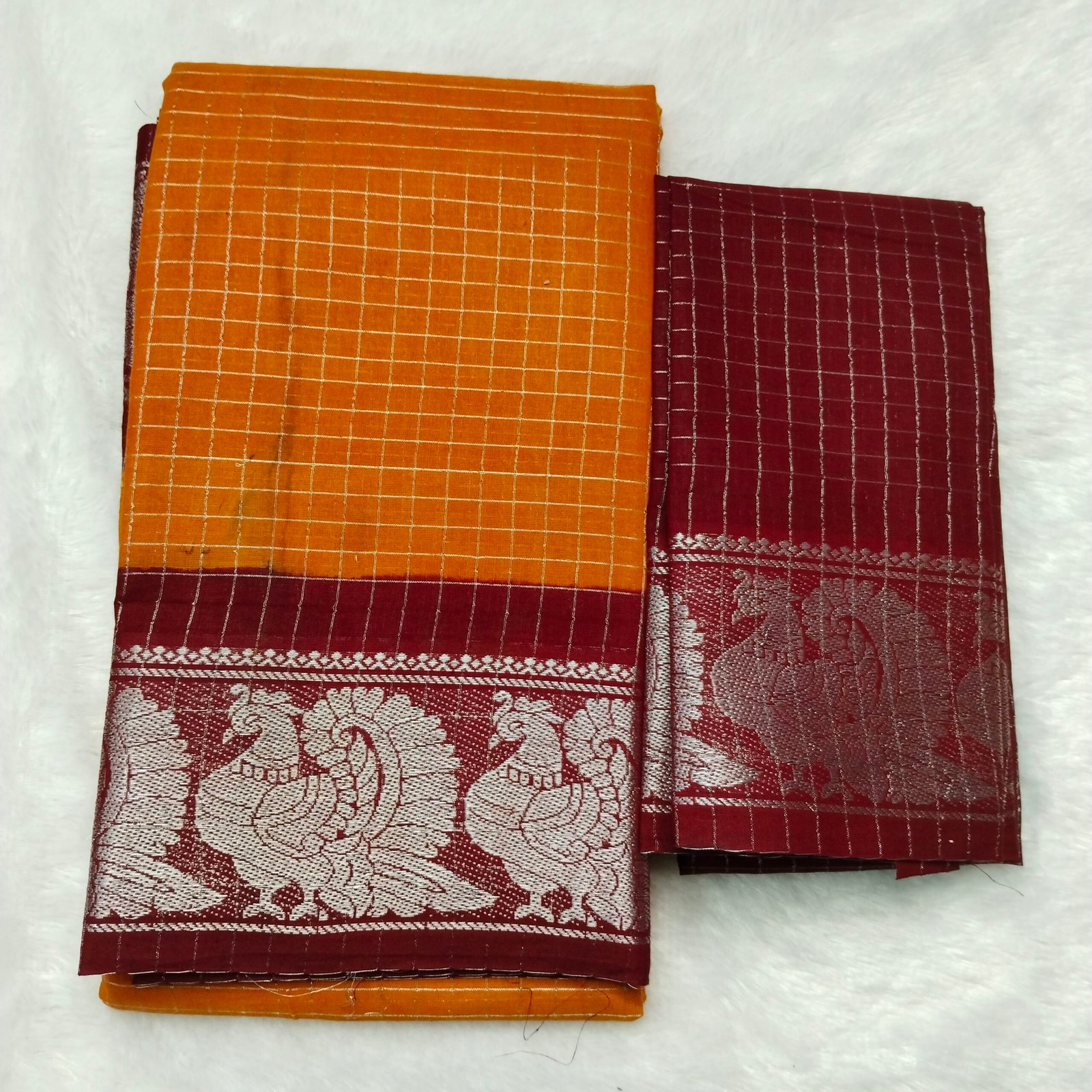 Silver Zari kattam Sungudi Cotton Saree – With Blouse (Contrast Pallu, Border & Blouse)