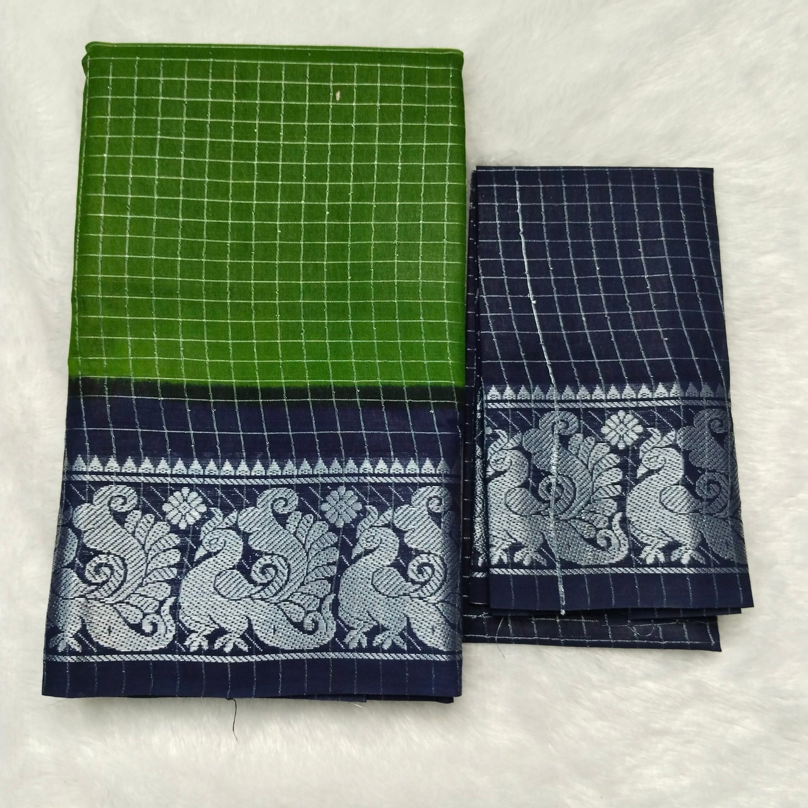 Silver Zari kattam Sungudi Cotton Saree – With Blouse (Contrast Pallu, Border & Blouse)