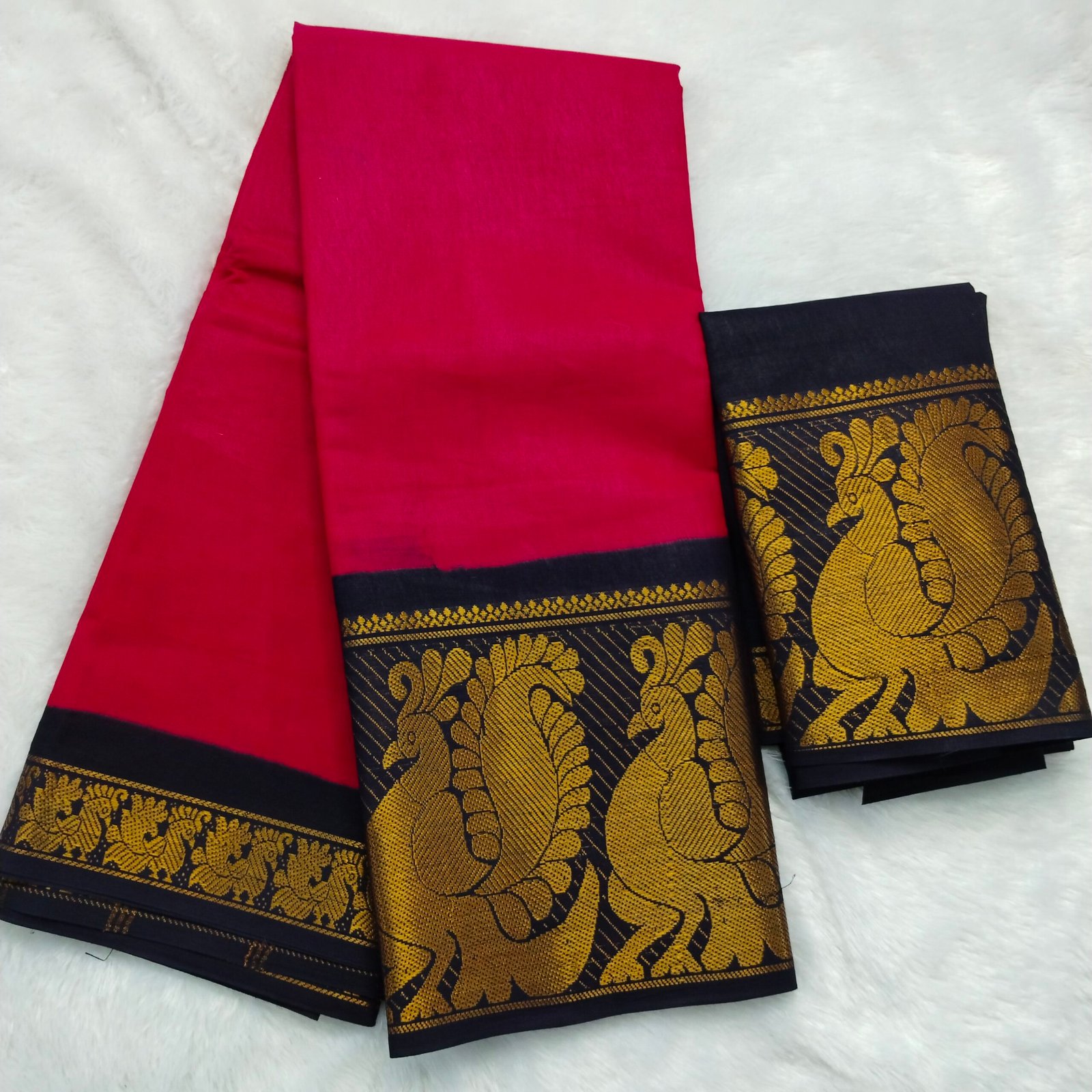 Mayuri Sungudi Cotton Saree (With Blouse) – Rani Pink Body with Navy Blue Border