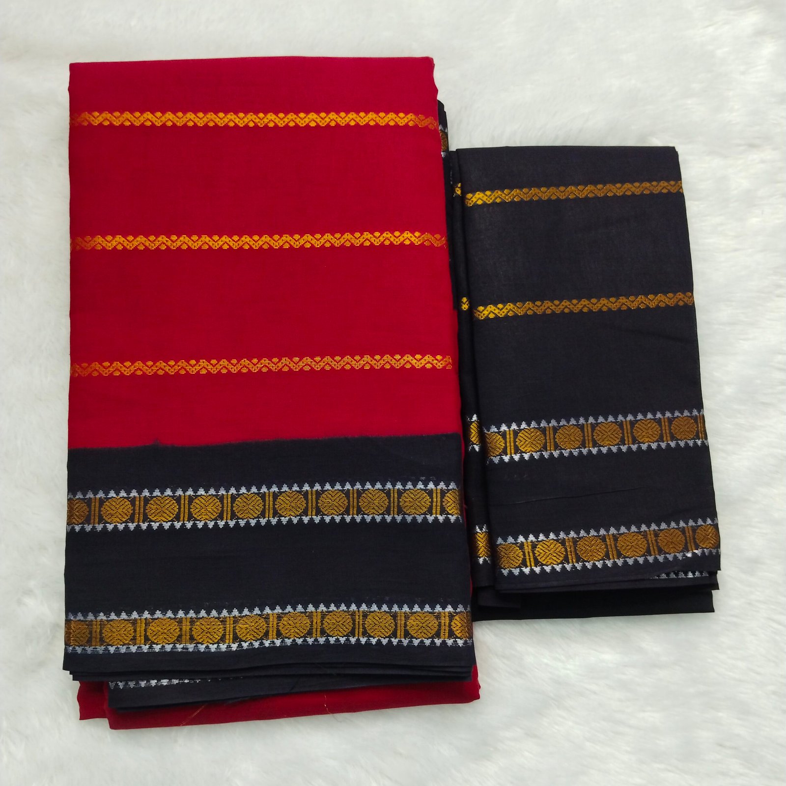 Dollar Pet Velthari Sungudi Cotton Saree (With Blouse) Red Body with Dark Brown Border
