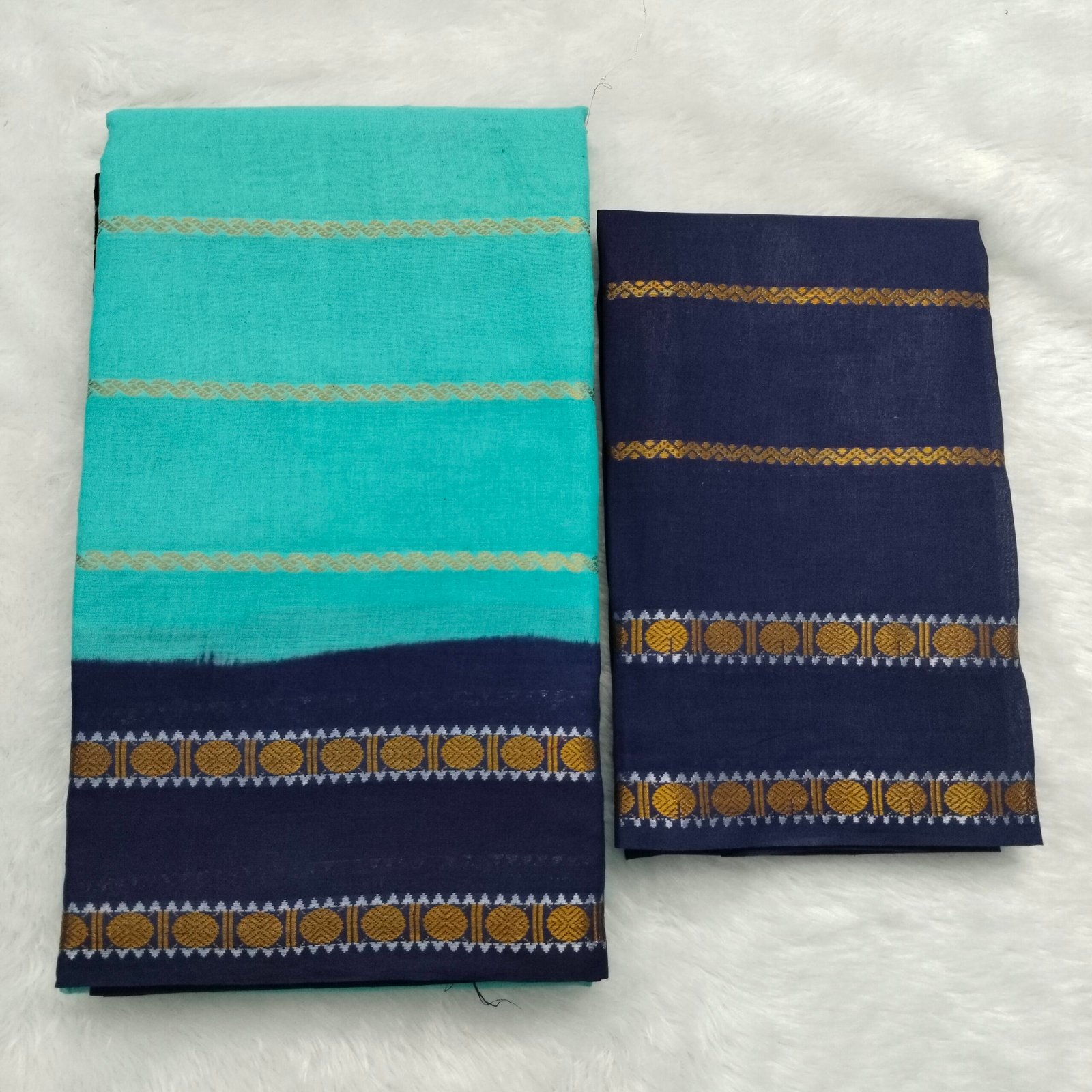 Dollar Pet Velthari Sungudi Cotton Saree (With Blouse) Sea Blue Body with Navy Blue Border
