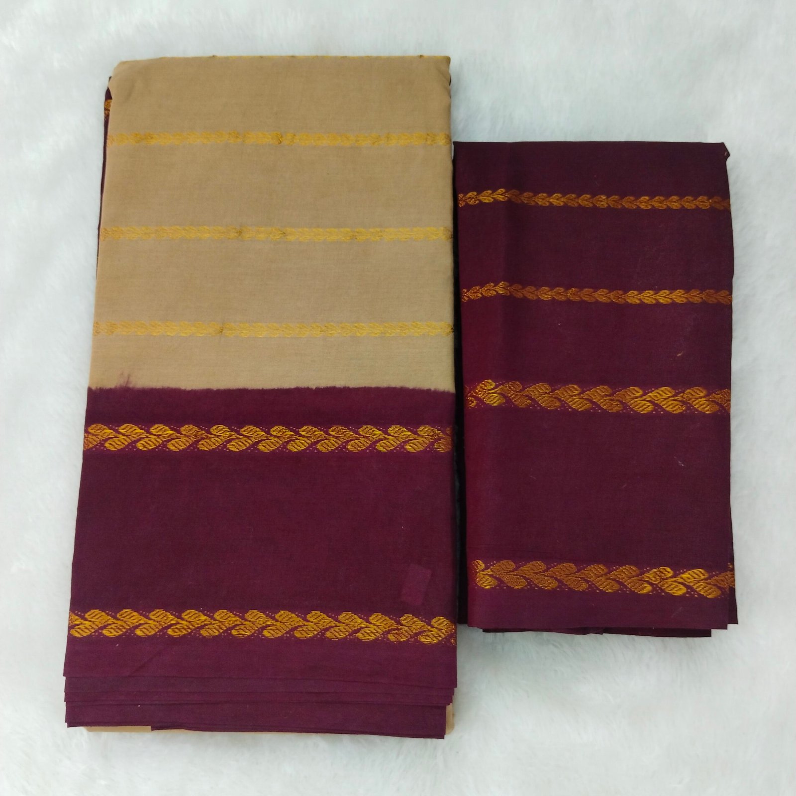 Leaf Velthari Sungudi Cotton Saree – Tusser Body with Dark Maroon Border & Blouse